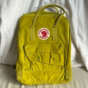 Fjallraven Kaken Backppack - 15 inch- Like New